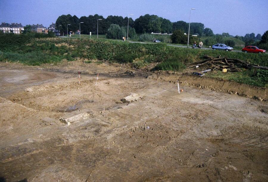 Deel van het opgravingsterrein langs de Dalemsedijk, archeologisch onderzoek kasteel heren van Arkel in het Wijdschild te Gorinchem