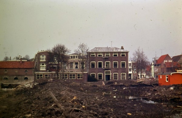 Verkenning Kazerneplein Pompstraat overzicht reconstructiegebied, Gorinchem 31 maart 1973