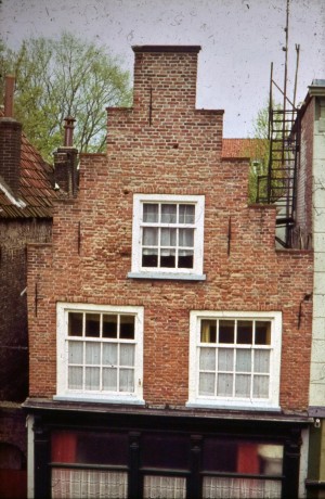 Burgstraat 7 trapgevel, Gorinchem rond 1971