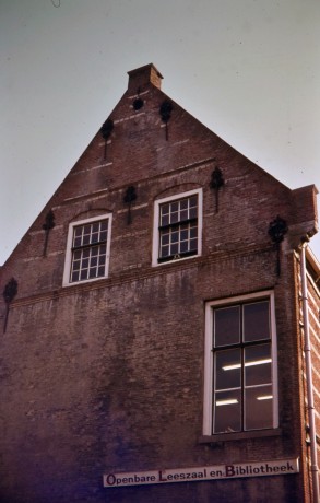 Molenstraat 109 Tolhuis vanaf het  noorden Gorinchem rond 1971