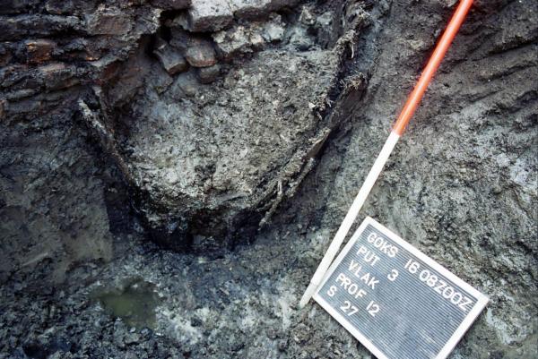 Krijtstraat 6 – 12, Hof Arkels & Grote School (2002)