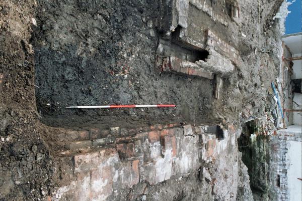 Krijtstraat 6 – 12, Hof Arkels & Grote School (2002)